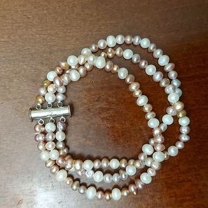 Fresh Water Bracelet in Rose and Natural white